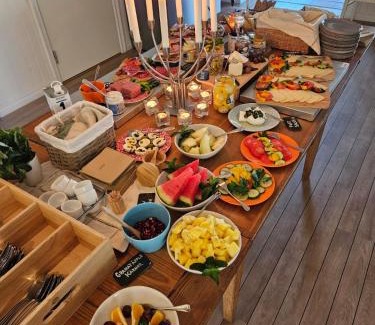 Kivik Bed & Breakfast | Relaxing Getaway at Kaptenshuset Hotell with Ocean Views