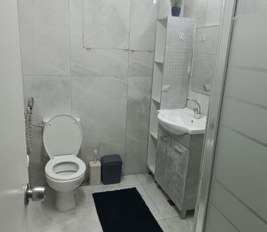 Eilat House | Explore Krakal Privetroom: Family & Pet-Friendly Stay