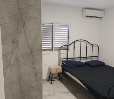 Eilat House | Explore Krakal Privetroom: Family & Pet-Friendly Stay