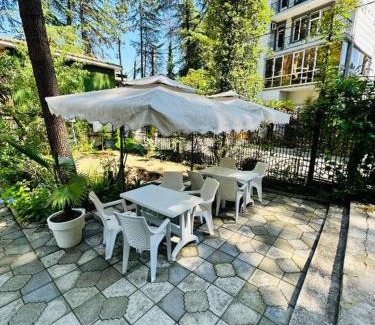 Magnetiti Hotel | Pet-Friendly Karakum Villa with Family Dining Options