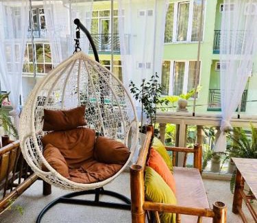 Magnetiti Hotel | Pet-Friendly Karakum Villa with Family Dining Options