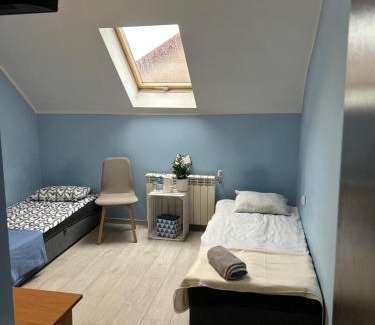 Krosinek Hotel | Karczma gę gę gę Pokoje