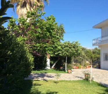 Pineios Apartment | Discover Kardiakafti Village: Pet and Child Friendly Retreat