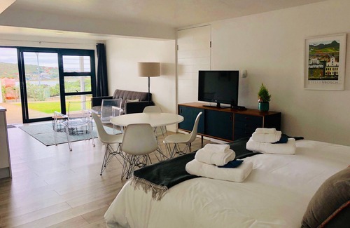 Still Bay House | Exceptional Karee Manor Guesthouse: Rated 9.8/10 with Breakfast