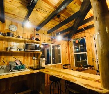 Creel Ski Chalet | Kari Hillcabins