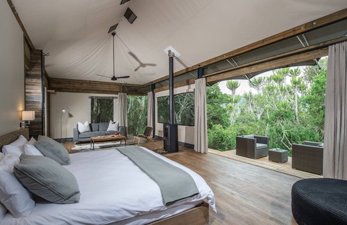 Kenton on Sea Cabin | Experience Kariega Game Reserve Settlers Drift with Spa & Pool