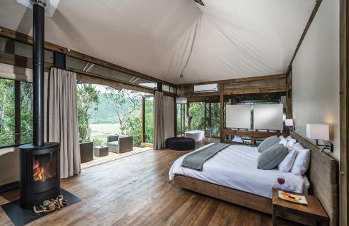 Kenton on Sea Cabin | Unforgettable Stay at Kariega Game Reserve Settlers Drift