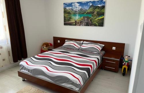 Maliuc Apartment | Top-Rated Karina Maliuc Apartment: Pet & Child Friendly Stay