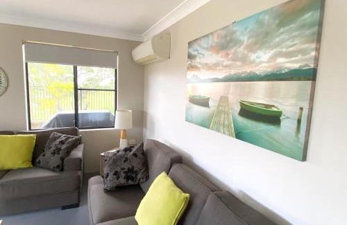Nambucca Heads Apartment | Family-Friendly Karingal with Pool and Great Reviews
