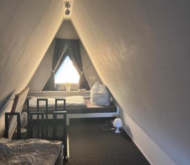 Papendorf Apartment | Experience Karlchens Finnhütte: Pet-Friendly Oceanfront Retreat