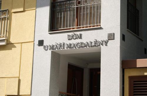 Karlovy Vary Apartment | Discover Dům u Máří Magdalény in Karlovy Vary - 100 m from Vřídlo