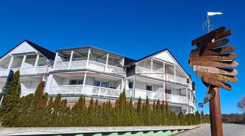 Karlshagen House | Unforgettable Stay at Karlshagen, Hafenidyll 46 with Ocean Views
