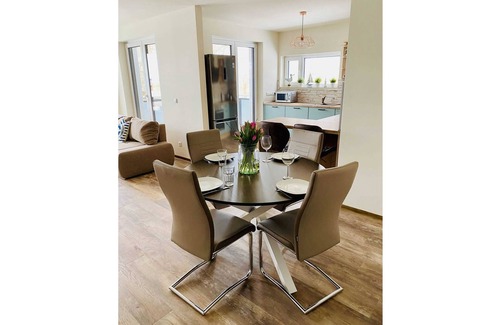 Karlshagen Apartment | Discover Haus MeerRuhe: Family-Friendly Retreat in Karlshagen