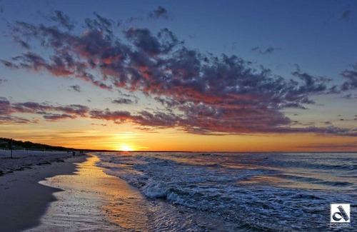 Karlshagen Apartment | Ocean View Retreat at Karlshagen Haus Neptun - 10/10 Rating