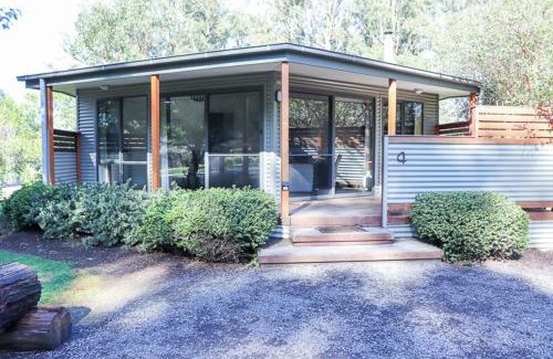 Kinglake Bed & Breakfast | Pet-Friendly Retreat at Karma Kinglake with Top Guest Ratings