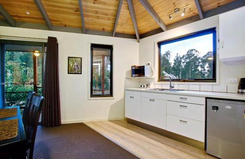 Kinglake Bed & Breakfast | Pet-Friendly Retreat at Karma Kinglake with Top Guest Ratings