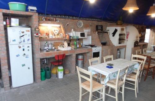 Cserkeszolo Apartment | Discover Karneol Apartmanház: Spa & Pet-Friendly Retreat