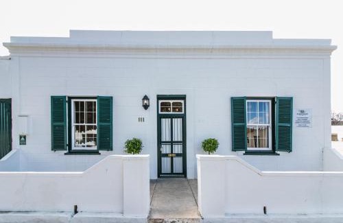 Graaff-Reinet House | Karoo House Collection - 111 Cradock