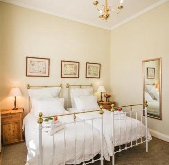 Graaff-Reinet House | Eco-Friendly Retreat at 54 on Middle with Ocean Views