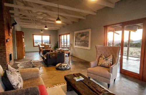 Inxuba Yethemba House | Unforgettable Karoo Ridge Eco-Lodges: Family & Pet-Friendly Stay
