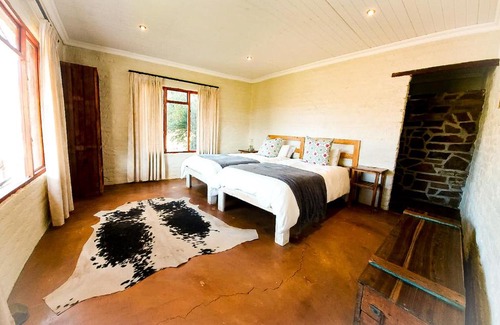 Inxuba Yethemba House | Unforgettable Karoo Ridge Eco-Lodges: Family & Pet-Friendly Stay