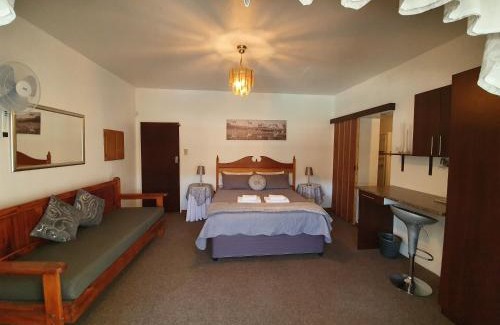 Cradock House | Luxury Stays at Karoo View Guesthouse in Cradock