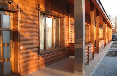 Transcarpathia Hotel | Discover Karpatska Forel: Pet-Friendly Retreat with Breakfast