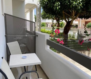 Carpignano Salentino Hotel | Top-Rated Karpignàna Hotel with Family-Friendly Amenities