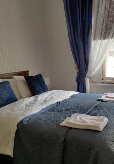 Pieksamaki Apartment | Welcoming Kartanomajoitus Sofia & Angelique with Great Amenities
