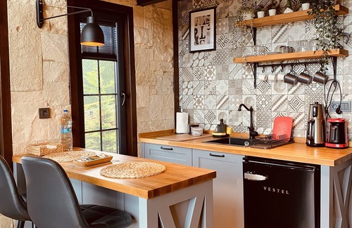 Kartepe Apartment | Scenic Kartepe Panorama: Guest Rated 9.8 with Ocean Views