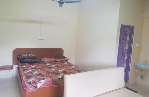 Viluppuram Hotel | Karthikraja Restaurant Rooms
