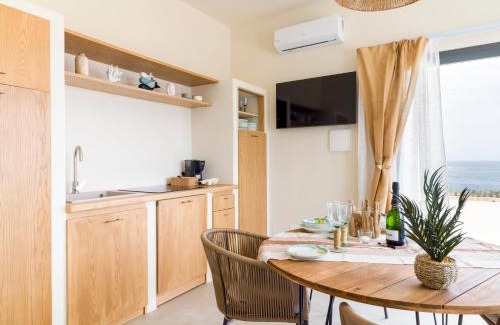 Lampedusa Apartment | Explore Kartika House: 4-Star Stay with Ocean Views