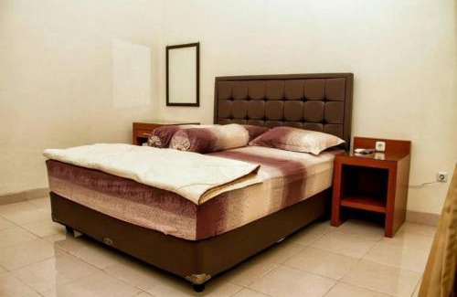 Surakarta House | Budget-Friendly Kartika Syariah Guest House with Family Amenities