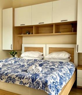Mtsvane Kontskhi Apartment | Discover Comfort at Kartuli House with Family-Friendly Amenities