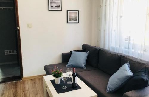 Karwia House | Stylish Rooms & Apartments: 200m to the Beach, Pet Friendly
