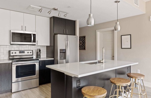 LoDo Apartment | Unwind in Kasa: Cozy 1 BD with Fast Wifi & Great Amenities