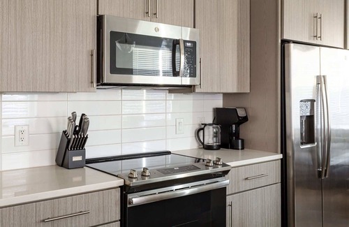 Charlotte Apartment | Comfy Kasa 1BD: Fast Wifi, Pool & Pet-Friendly in Charlotte