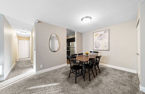 Northeast South Bend Apartment | Relax at Kasa Downtown South Bend with Pool & Breakfast