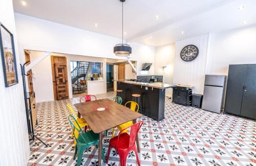 Saint-Roch - Badouillere - Chavanelle Apartment | Ideal Stay at Kasa Java - Close to City with Family-Friendly Amenities