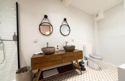 Saint-Roch - Badouillere - Chavanelle Apartment | Ideal Stay at Kasa Java - Close to City with Family-Friendly Amenities