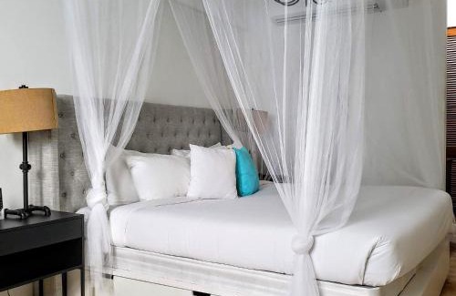 Mercado Apartment | Enjoy Breathtaking Views at KASA Roof Top in Old San Juan