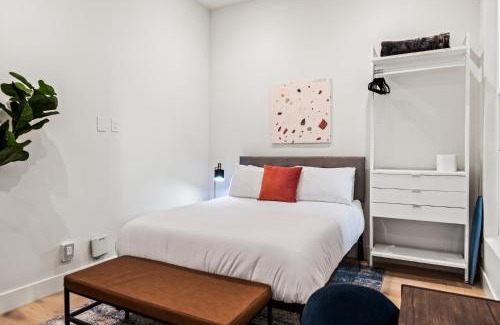 Pacific Heights Hotel | Pet-Friendly Stay at Kasa The Addison San Francisco