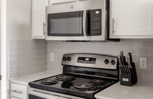 Pearland Apartment | Inviting 1BD Retreat in South Houston - Pet Friendly Stay