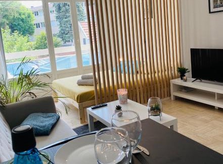 Villeboeuf - Fauriel - Vivaraize Apartment | Convenient KASA VOYTIER with Private Parking & Free Wifi