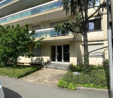 Villeboeuf - Fauriel - Vivaraize Apartment | Convenient KASA VOYTIER with Private Parking & Free Wifi