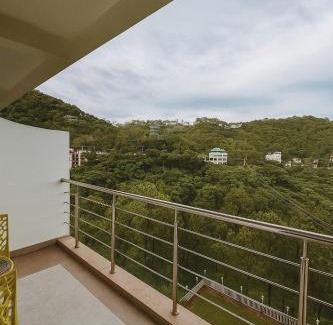 Hansot Mahal Hotel | Kasauli View Resort # Parking # lift # Garden # Restaurant # Open Terrace # On Road Location