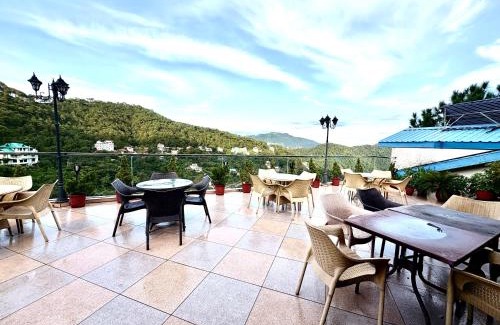 Hansot Mahal Hotel | Kasauli View Resort # Parking # lift # Garden # Restaurant # Open Terrace # On Road Location