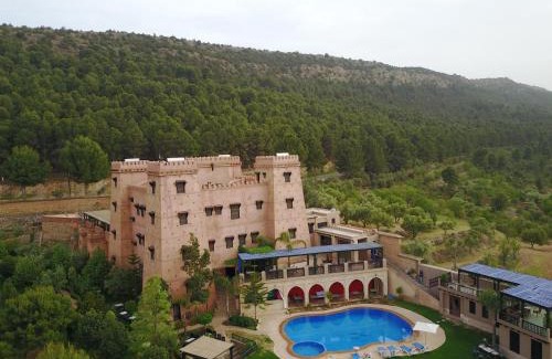 Tifni House | Discover Kasbah Illy: Pet-Friendly Retreat with Spa & Pool