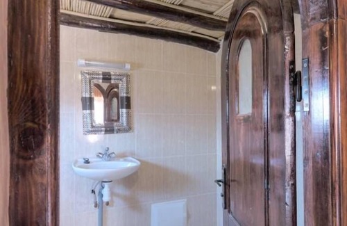 Tamdaght House | Discover Kasbah Ounila: Guest Rated 10/10 with Breakfast