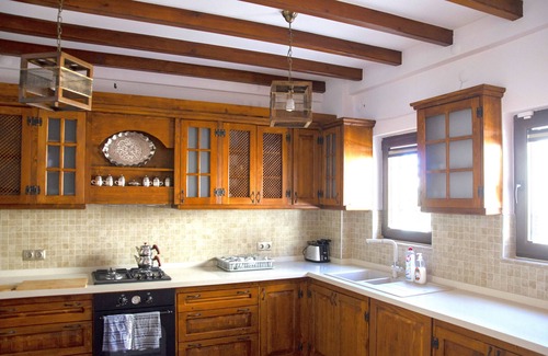 Selcuk House | Experience Kasbah Shirin: Top-Rated Oasis with Pool